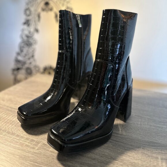 Brand New Princess Polly black croc-embossed platform boots size 10 - Picture 1 of 5